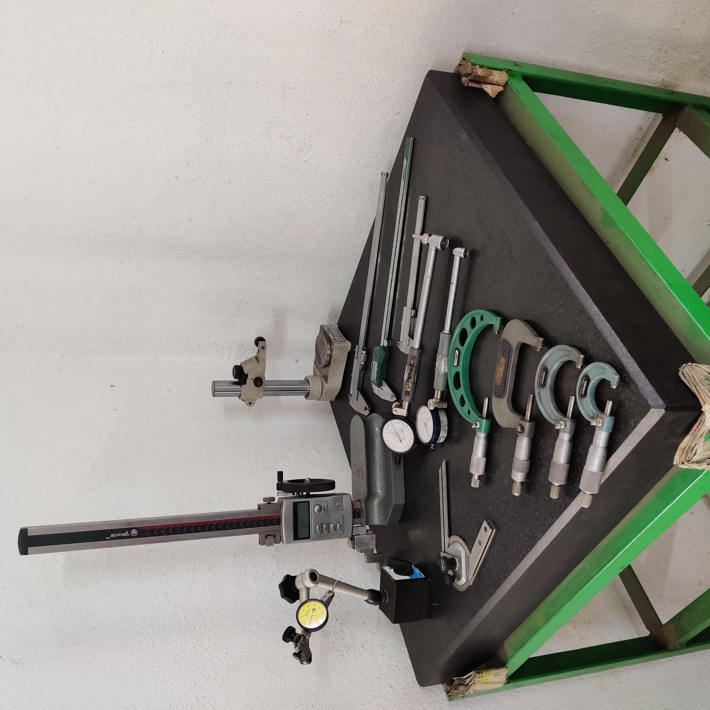 Measuring Instruments & Surface Plate